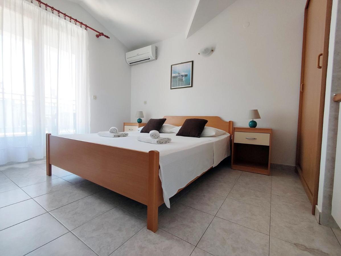 Apartments And Rooms Saric Ядрия Екстериор снимка