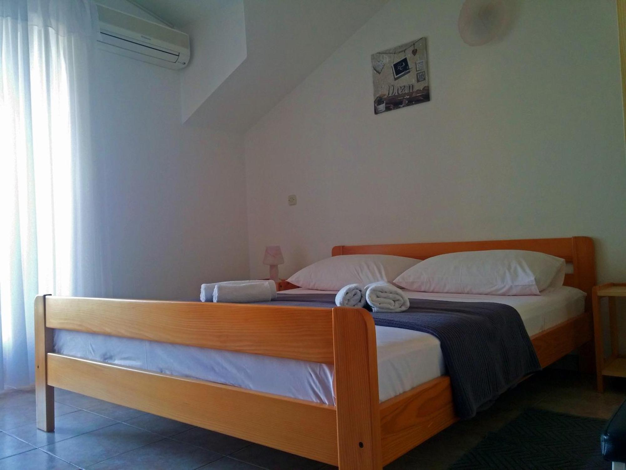 Apartments And Rooms Saric Ядрия Стая снимка