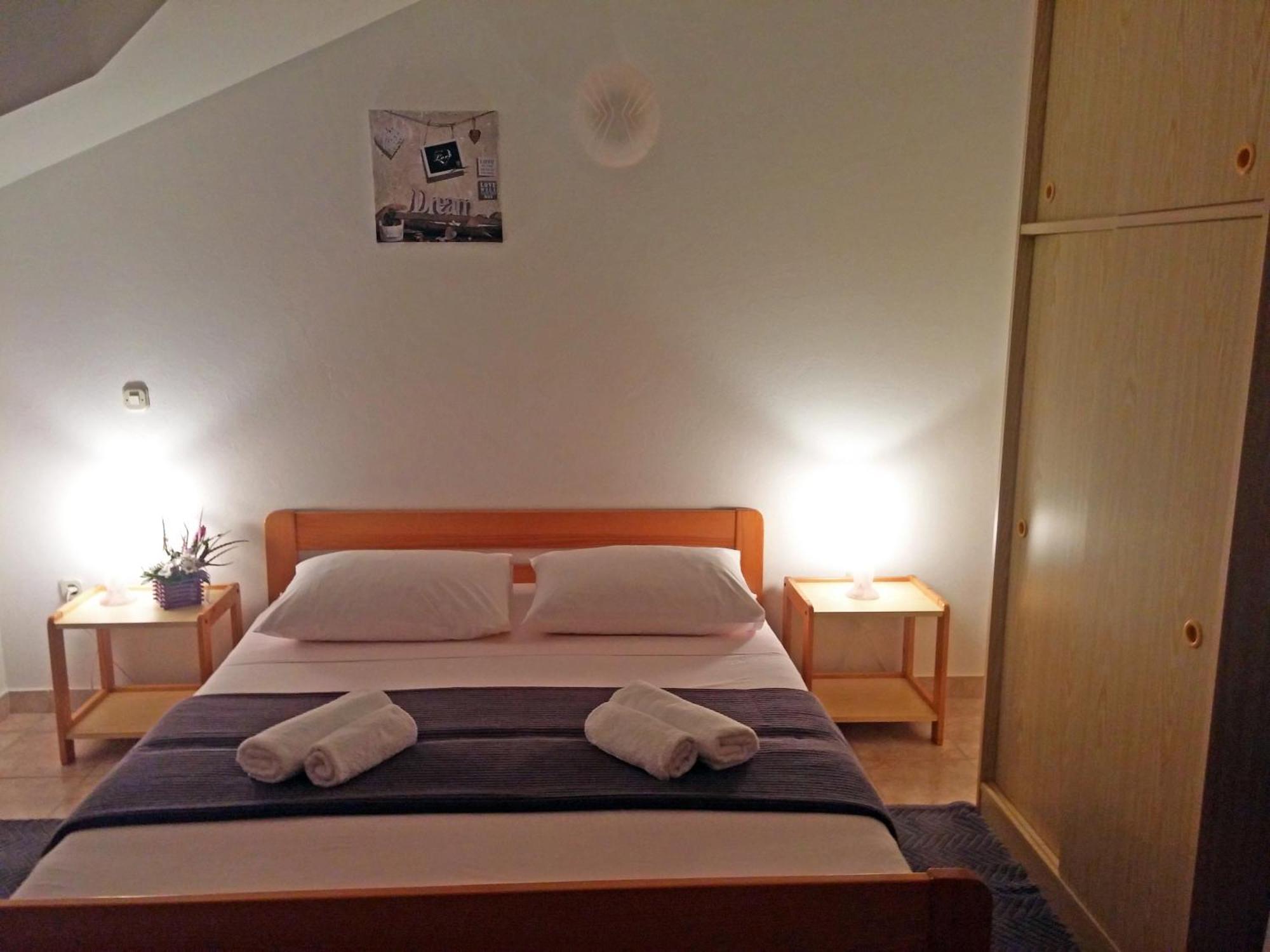 Apartments And Rooms Saric Ядрия Стая снимка