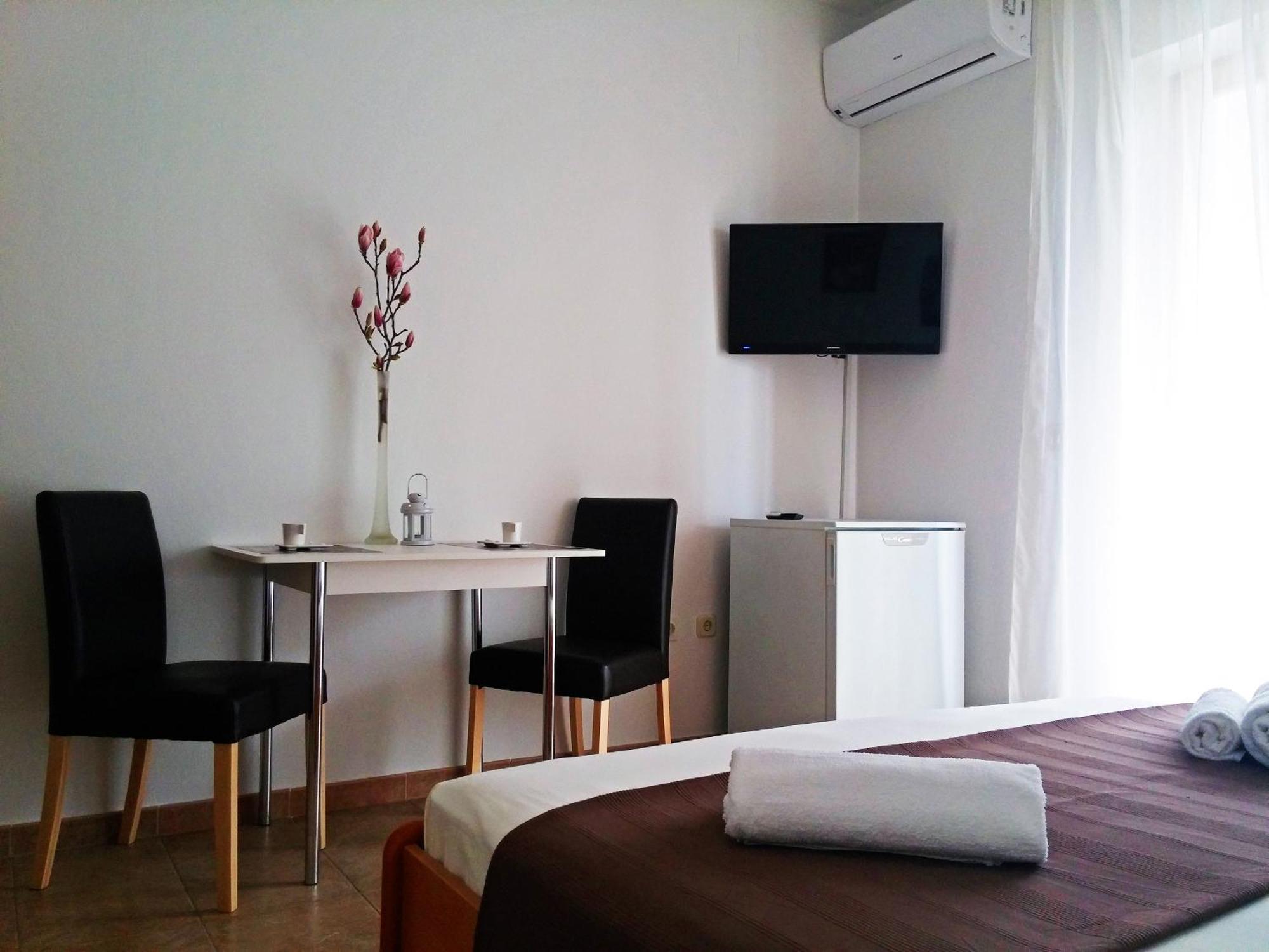 Apartments And Rooms Saric Ядрия Стая снимка